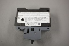 UNUSED SIEMENS SIRIUS 3RV2011-OKA10 MOTOR STARTER CIRCUIT BREAKER