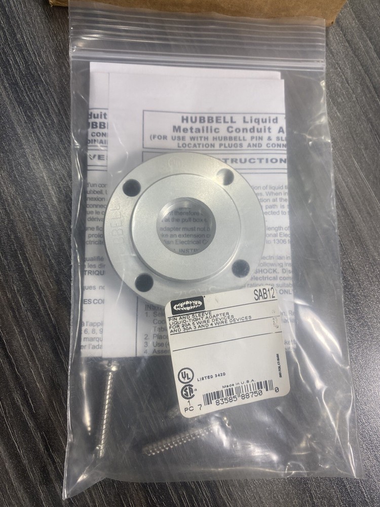 New (1) Hubbell SAB12 Pin & Sleeve LiquidTight Metallic Conduit Adapter 1/2″ USA
