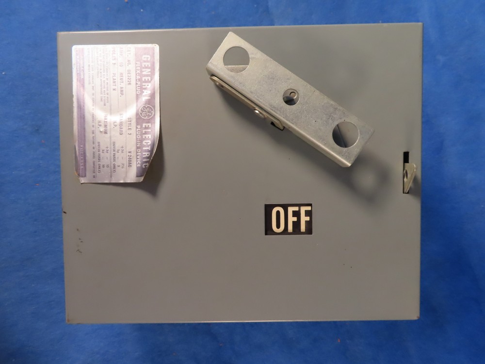 GENERAL ELECTRIC DE FUSIBLE BUS PLUG DE322R 60A 3PH 3W 240V 1YEAR WARRANTY