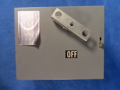 GENERAL ELECTRIC DE FUSIBLE BUS PLUG DE322R 60A 3PH 3W 240V 1YEAR WARRANTY