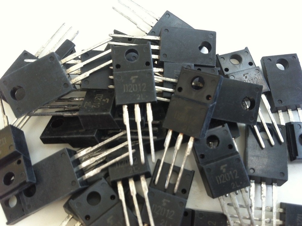 2SD2012 SI-N 60V 3A 25W 3MHz LOT OF 25