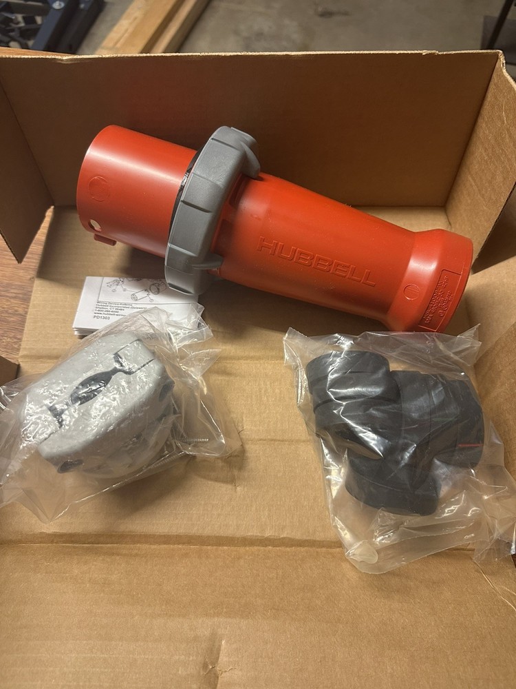 Hubbell HBL4100P7W Pin & Sleeve Plug 100A 480V 3PH 3P 4W Watertight