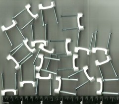 20 Plastic Insulated Electric Cable Staples 1/2″ x 1 1/4″ White BRISCON PS50 20