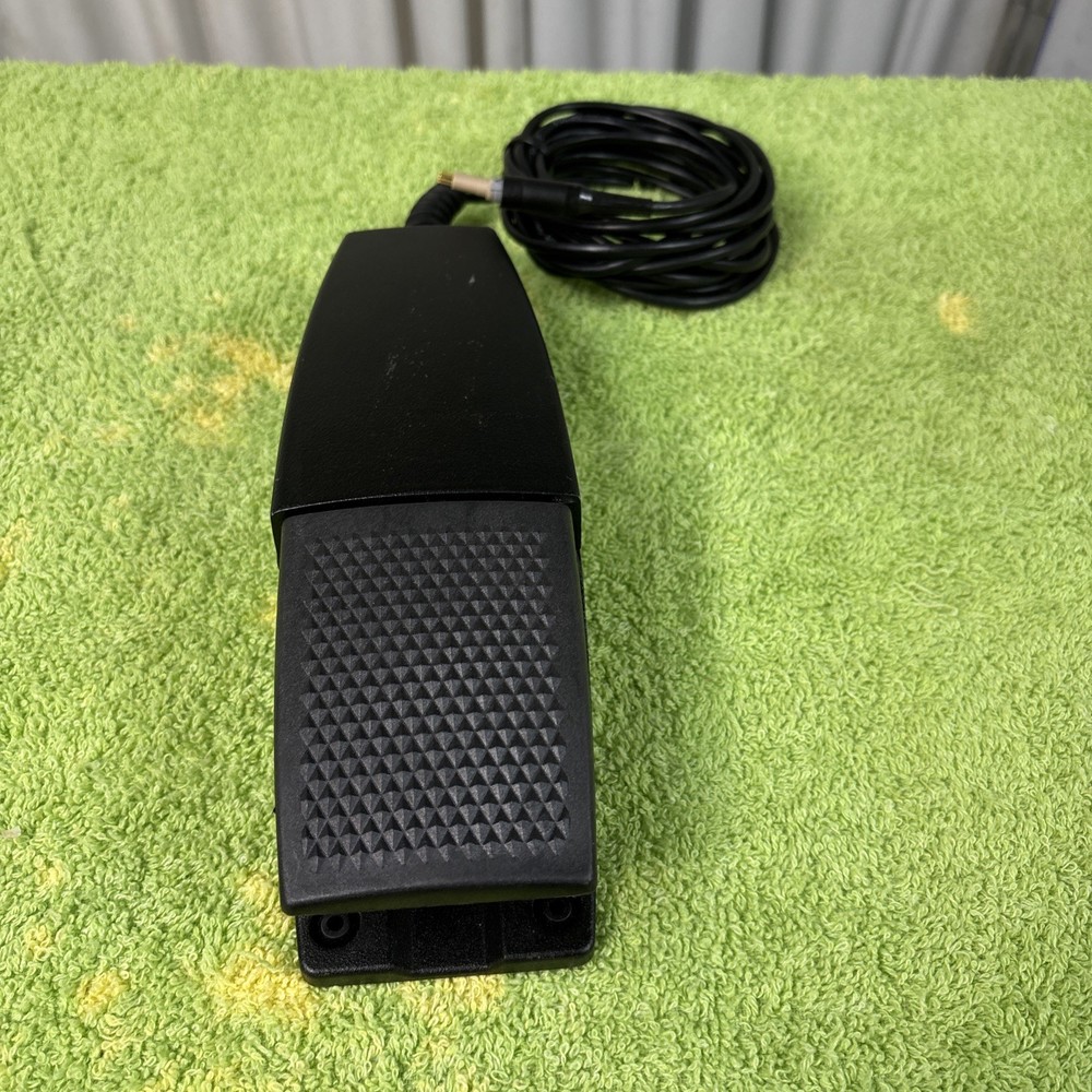 Herga Foot Pedal model 6251 -0031 13 ft power cord with 4 male pins 24v AC DC