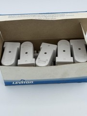 Leviton 493 Fluorescent Lampholder Recessed Contact 660W 600V White 10pk Mexico