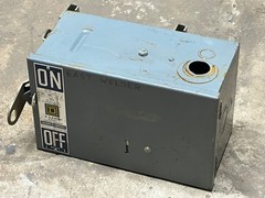 Square D PFA32040 40-Amp Bus Plug 3-P 3-W 250-V Circuit Breaker