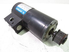 CONTRAVES MT30H4-65 SERVO MOTOR 2.1NM 2100RPM 140V 18A ***XLNT***