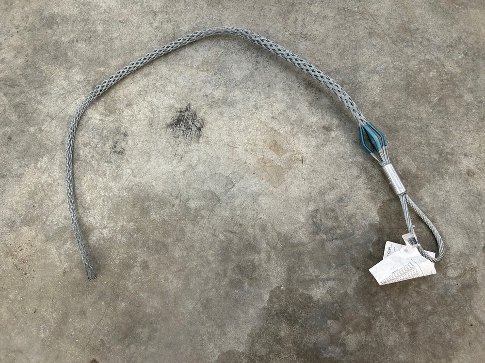 New Hubbell Wiring Device Kellems 03302048 Pulling Grip Flexiable Eye, 0.75-0.99
