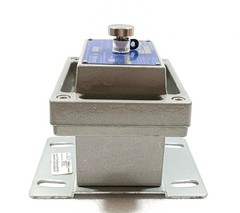 METRIX 5550-942-041 VIBRALERT MECHANICAL SWITCH VIBRATION SWITCH MODEL 5550