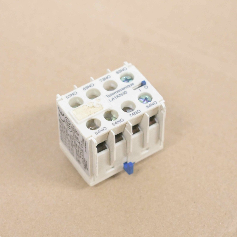 Telemecanique LA1KN40 Schneider Electric Auxiliary Switch Block -used-