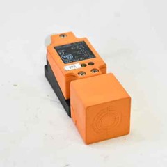 IFM Proximity Switch IV5011 IVE3030-BPKG -used-