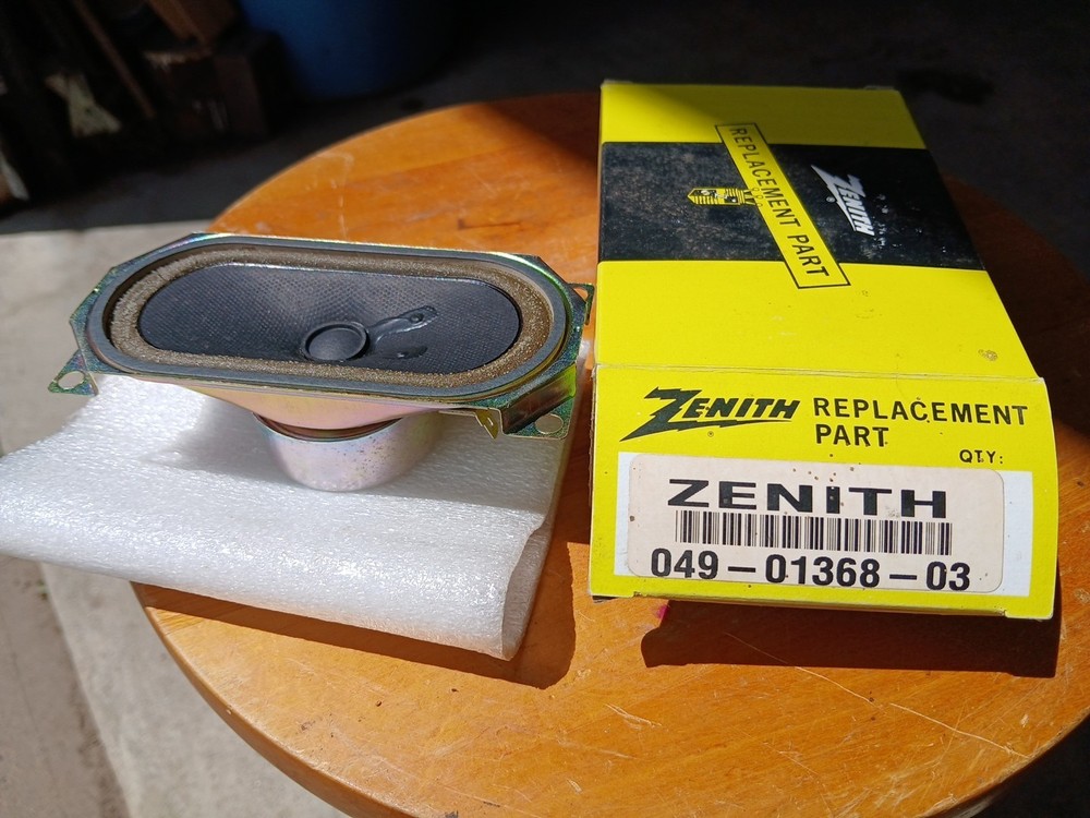 049-01368-03 – ZENITH – Foster SPEAKER 8 Ohm, 5Watt, OVAL