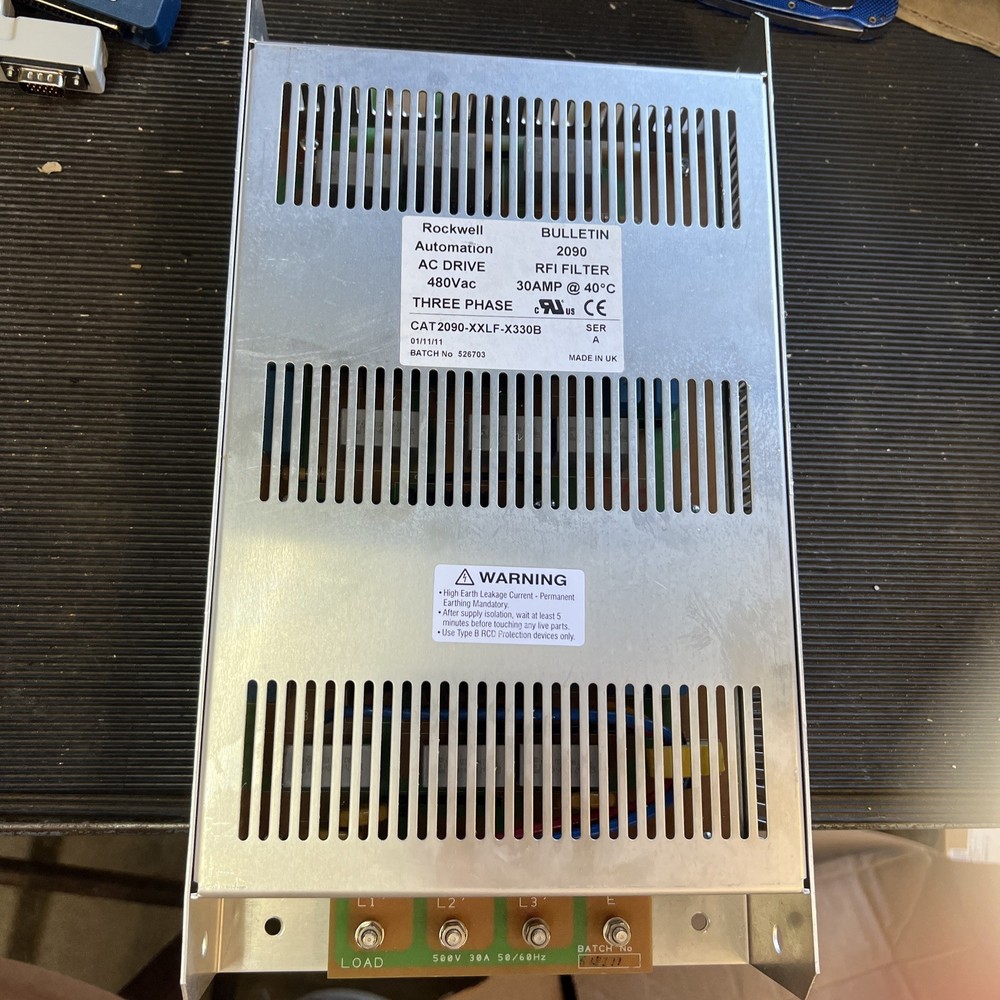 Rockwell AC Drive Bulletin 2090-XXLF-X330B Ser A