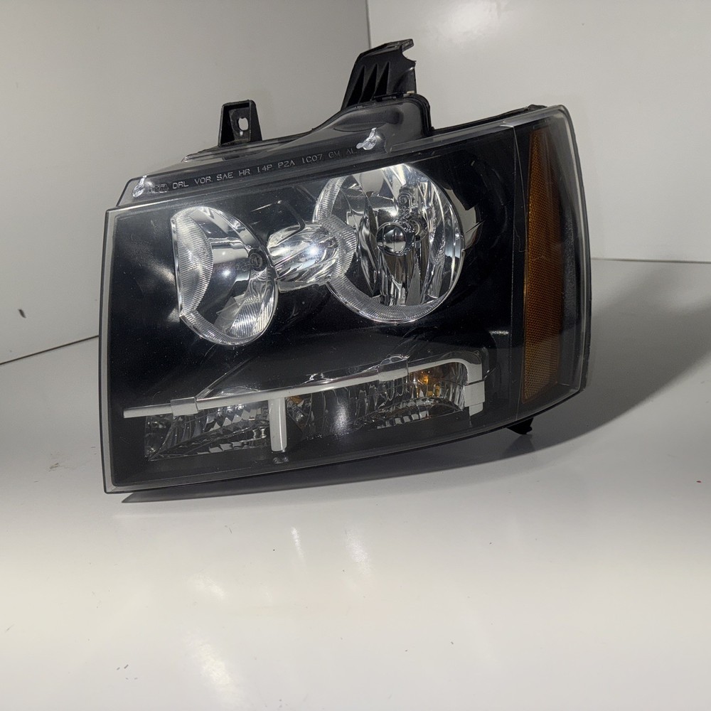 Genuine GM 22853025 Headlight Assy New 30Days Warranty Expedited Shipping