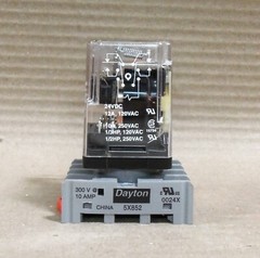 DAYTON 5X852 10 AMP 300V RELAY SOCKET WITH DAYTON 1A485E GENERAL PURPOSE RELAY