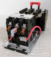 Square D 8911DPSG33V09 Definite Purpose Contactor 600VAC 208-240/220VAC 50/60Hz