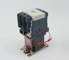 Telemecanique Schneider Electric LC1-D80 LP1-D8011 Contactor 3P 125A LA4