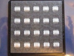 FMM363HE FUJITSU 4Gb/s GaAs Std Logic IC2-Input OR/NOR Gate 5 GHz, 14pin Flatpak