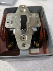 Arrow Hart 8808GD Manual Motor Controller Switch 30A 250V 20A 600VAC 4 Pole