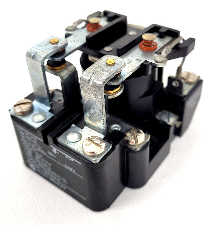 700-HG42A24 Allen-Bradley 24V Power Relay – Next Day Option