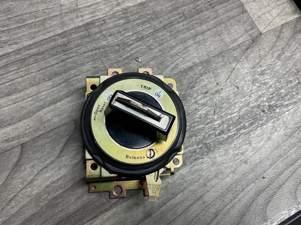 FUJI ELECTRIC N-21A OPERATING HANDLE ON/OFF SWITCH #308M123