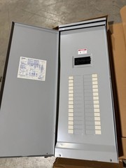 Thomas & Betts NEMA 3R 3-phase 150 AMP Main Breaker 42 Ckt. 3TBB15(30-42)R