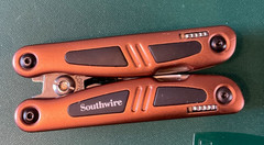 Southwire Stainless Steel Electrician’s Multi-Tool Pliers with Sheath | EUC