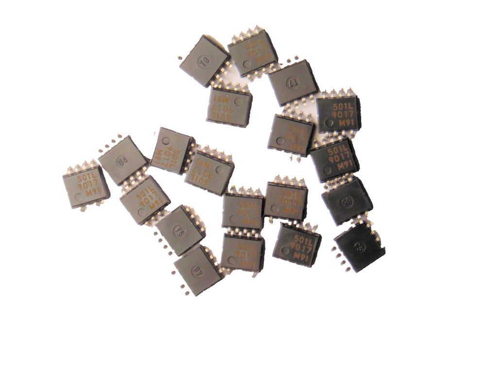 MB501L “Original” Fujitsu 8P SMD IC 2 pcs