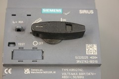 SIEMENS SIRIUS 3RV2742-5ED10 CIRCUIT BREAKER MOTOR STARTER 480 V