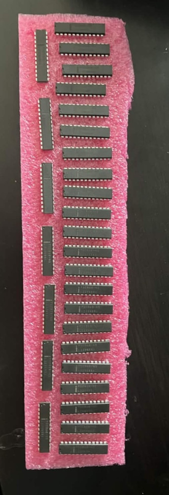 1 Count Intel P5C060-45 Computer Chip – Untested