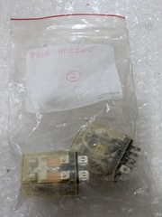 IDEC RH2B-U DC24V General Purpose Relay DPDT 10A 8-Pin 24VDC Ice Cube Lot of 2