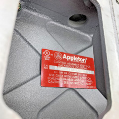 Appleton EFDC275-NL-Q Control Station Mounting Body Electrical Box 2-Gang New