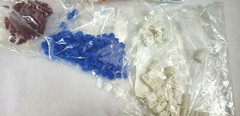 LOT OF CABLE SEALS DIFFERENT WIRE GROMMETS CONNECTORS SEALED
