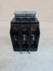 Eaton – CHB340 – Circuit Breaker 40A 240V 3 Pole 10 Kaic w/lugs