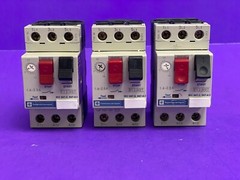 Telemecanique GV2-M07 Motor Circuit Breaker 1.6-2.5A, 690VAC, 50/60Hz [Lot of 3]