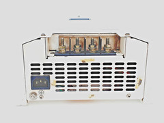 NEWMAR PHASE THREE PT-24-20U Three Stage Smart Charger 24 VDC/ 20 A Marine Grade