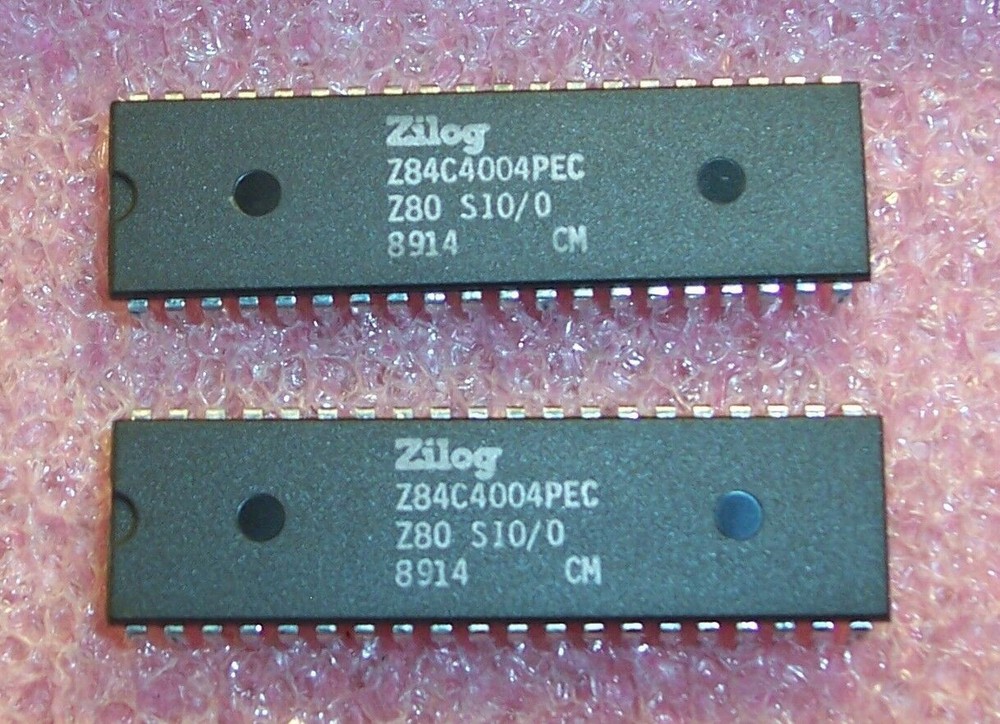 QTY (2) Z84C4004PEC ZILOG 40 PIN DIP Z80 SIO/O SERIAL INPUT OUTPUT CONTROLLER