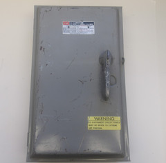 FPE P/N: 1136SNR 100AMPS 600 VOLTS 4SN AC POLES DISCONNECT SWITCH