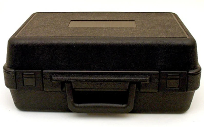 404 – PLATT LUGGAGE – BLOW MOLDED CASE – Exterior Dimensions (L x W x D): 13 1/2