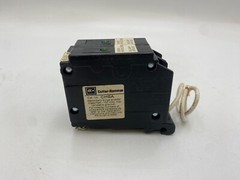 Cutler-Hammer CHSA Series A Secondary Surge Arrester Plug-On 240 Volt AC 2 Pole