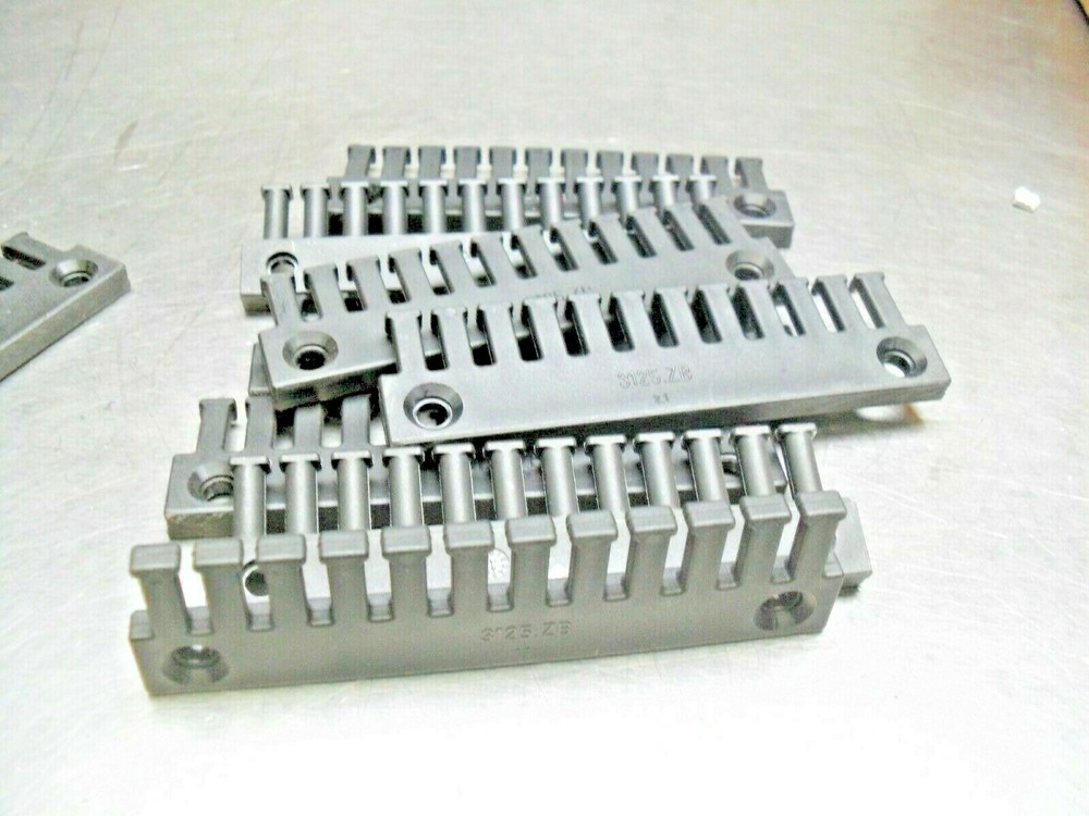 qty 10 – igus Tiewrap Plates 3125.ZB Series 3000 E Chain New 12 Teeth