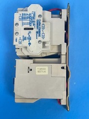 Cutler Hammer AN16BN0 Series C1, 18A Nema Size 0 w/C320KGS1, C306DN3 , H2006B