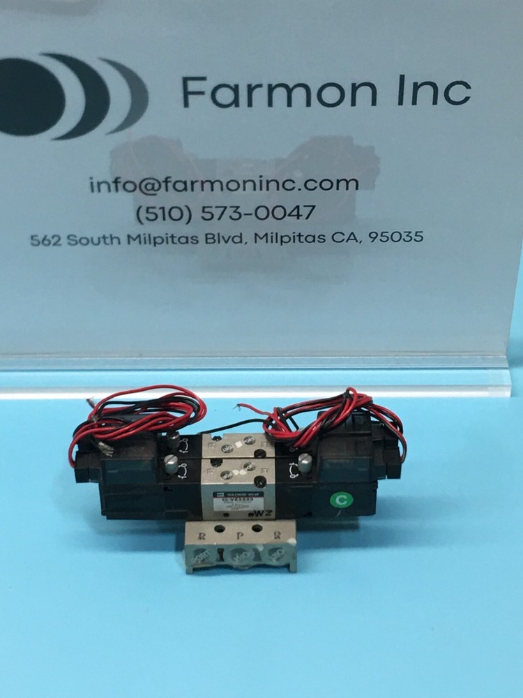 SMC 10-VZ3223 Pneumatic Solenoid Valve Manifold Assembly w/ 2 Valves, 184153