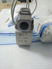 1pc solenoid valve VX220EZ1B voltage 220V direct acting 2-way solenoid valve
