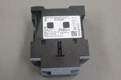 UNUSED SIEMENS SIRIUS POWER CONTACTOR 3RT2025-1BB40-1AA0