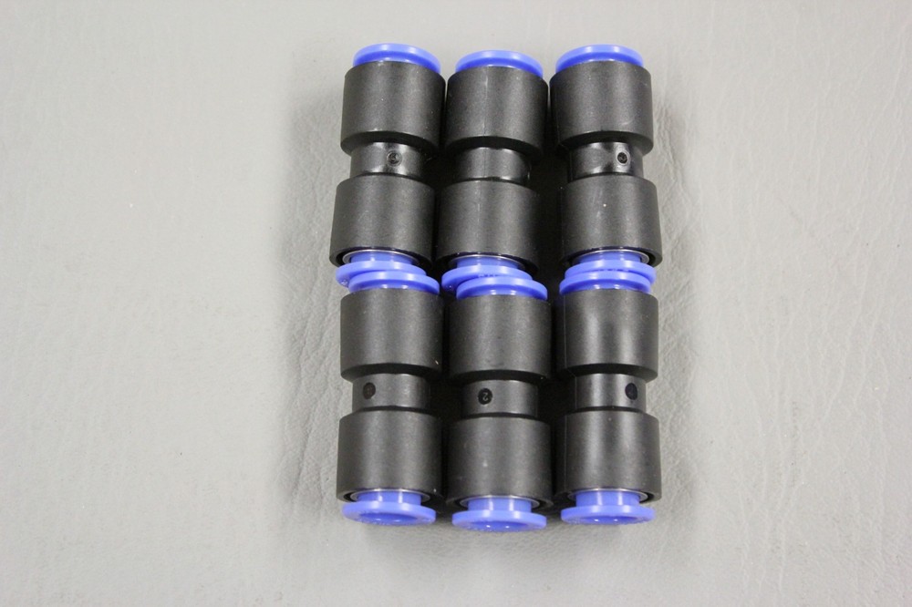 LOT OF 6 SMC KQH10-00 10 MM FITTINGS