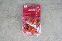 Gardner Bender PS-1575T, 10/3 NM Cable Plastic Staples 3/4″