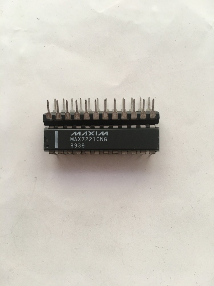 New MAX7221CNG 8-Digits LED Display Driver PDIP24 x 1pc