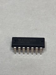 Texas Instruments CD4011BE CMOS Quad 2-Input NAND Gate 14-Pin IC Chips @IC10