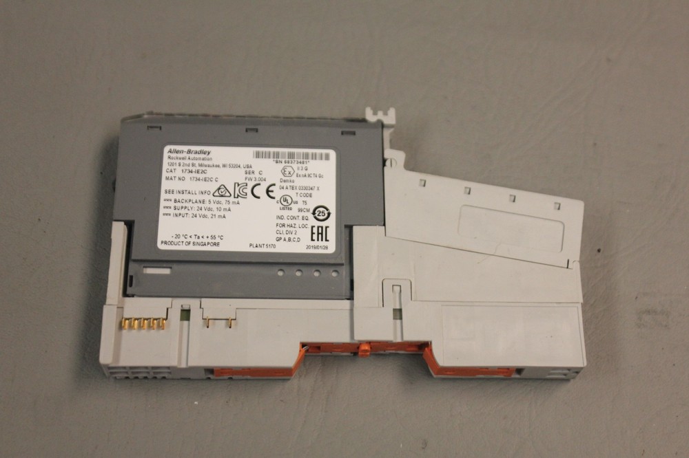 ALLEN BRADLEY 1734-IE2C SER C RTBS MB DIGITAL SINK INPUT MODULE